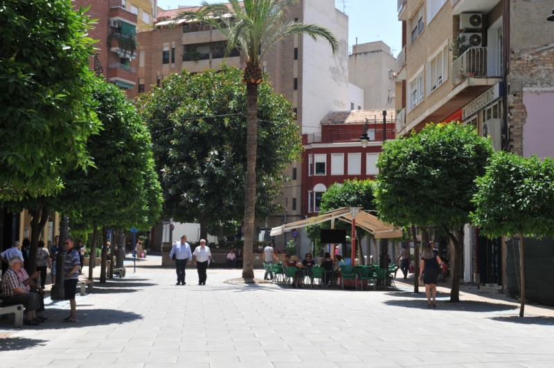 The Paseo Rosales, the main pedestrian avenue of Molina de Segura