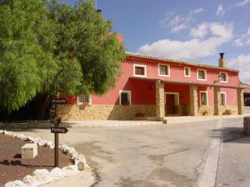 Accommodation in Jumilla: Finca del Olmo