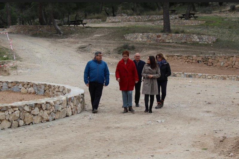 <span style='color:#780948'>ARCHIVED</span> - Improved facilities at the Santa Ana beauty spot in the mountains outside Jumilla