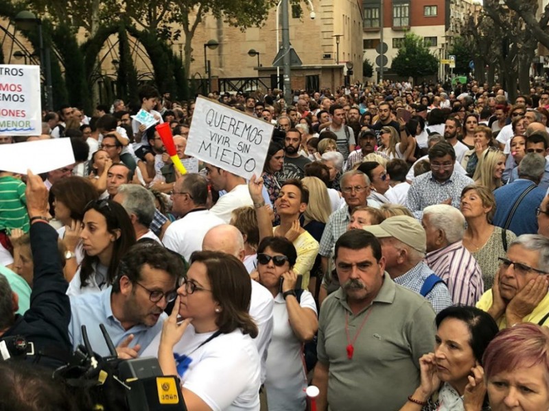 <span style='color:#780948'>ARCHIVED</span> - Thousands demand action to save the Mar Menor at Murcia march