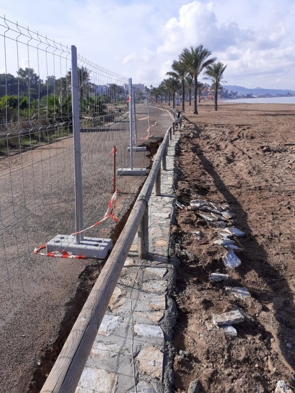 <span style='color:#780948'>ARCHIVED</span> - Repairs and clean-up continuing in Playa Paraiso following Gota Fria
