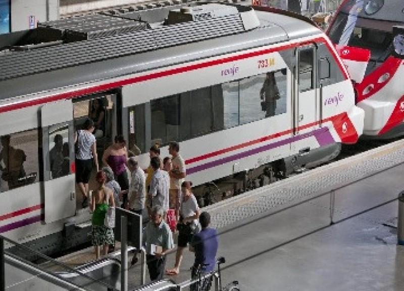 <span style='color:#780948'>ARCHIVED</span> - Renfe offers 40,000 seats with up to 57 per cent discount for Madrid and Barcelona trains