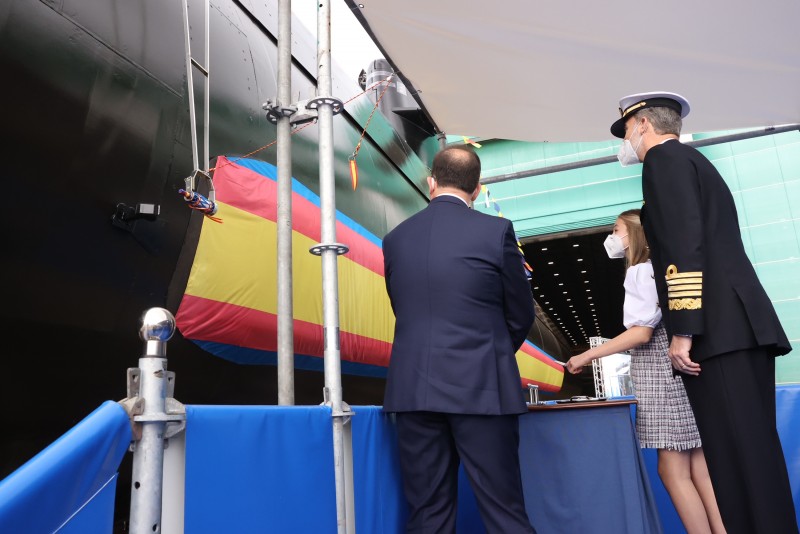 <span style='color:#780948'>ARCHIVED</span> - Spanish Royal Family launch the first S-80 Plus submarine at Cartagena shipyard