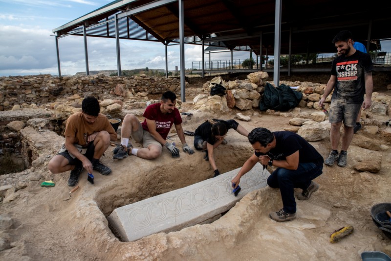 <span style='color:#780948'>ARCHIVED</span> - Spectacular Visigoth sarcophagus discovered in Mula Roman villa site