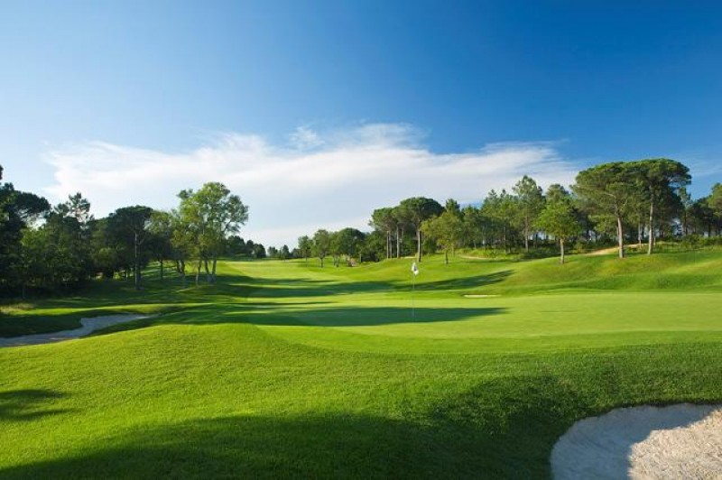 <span style='color:#780948'>ARCHIVED</span> - New golfing school and course opening in the Region of Murcia