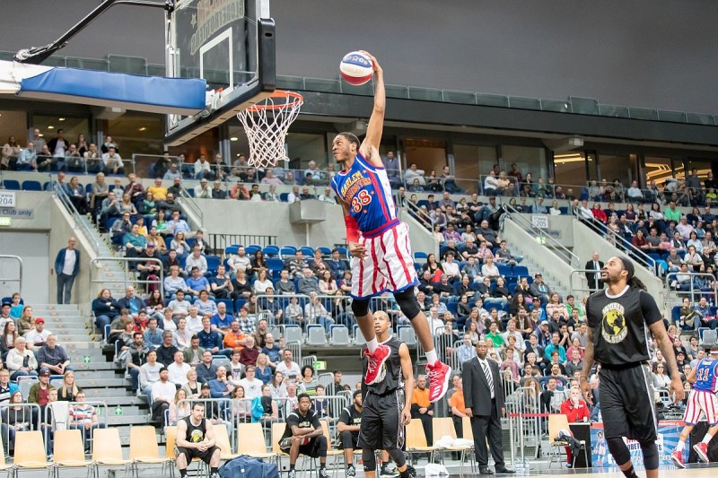 <span style='color:#780948'>ARCHIVED</span> - May 13 The Harlem Globetrotters return to Murcia