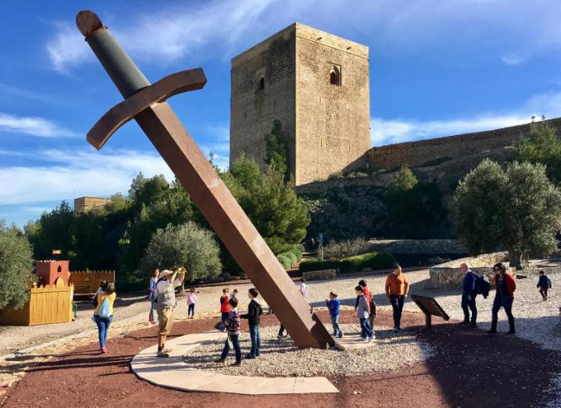 <span style='color:#780948'>ARCHIVED</span> - July 8 Guided tour of the Torre Alfonsina in Lorca castle