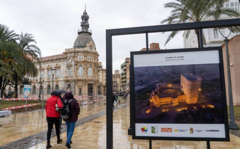 Jumilla prominent in outdoor photography exhibition in Cartagena