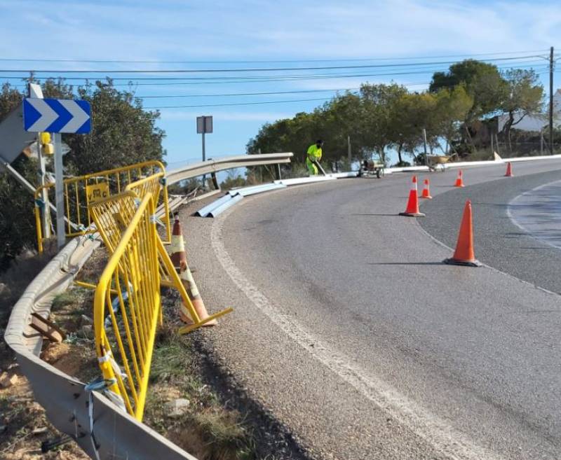 Orihuela Costa guardrail finally fixed after months of danger