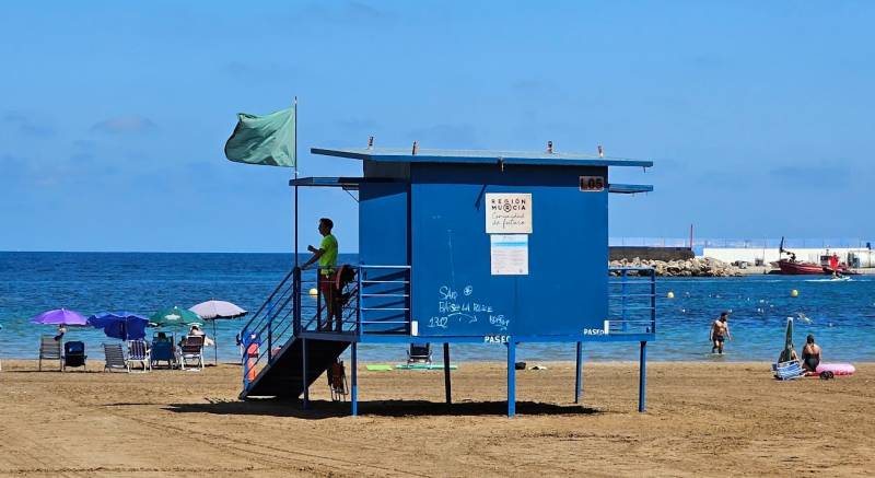 Puerto de Mazarrón beach reopens after water declared safe for swimming