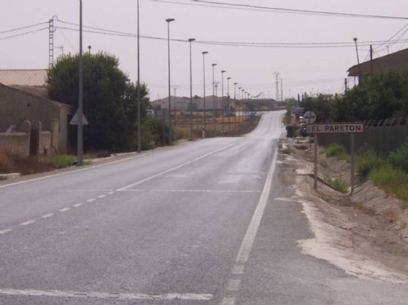 Frustration grows over crumbling Mazarrón road as repairs remain unfunded