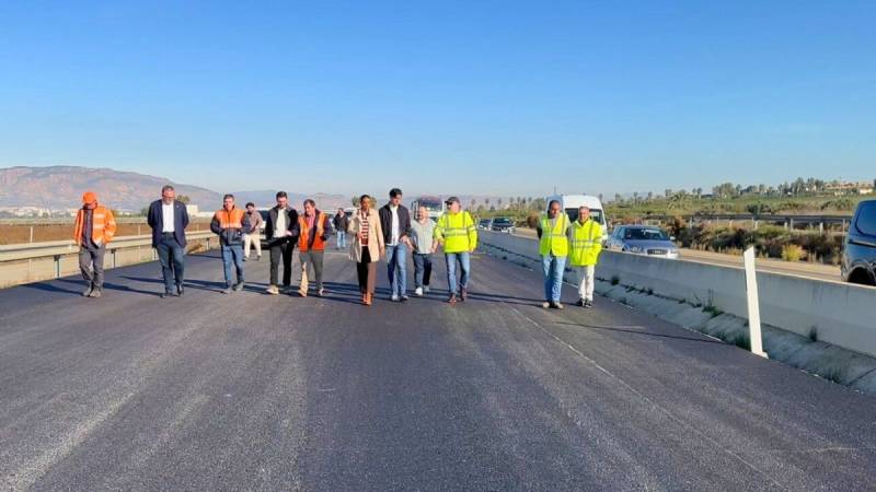 Alhama de Murcia is repaving the RM-23 road past Condado