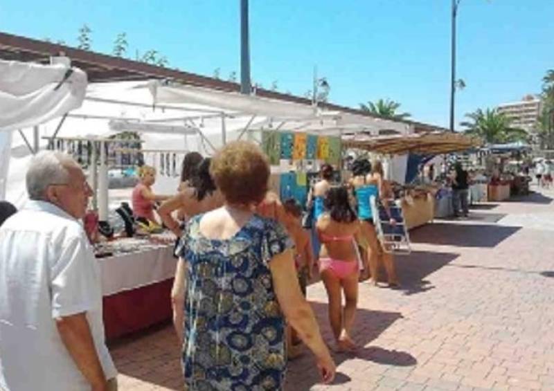 January 17 Monthly arts and crafts market in Puerto de Mazarron
