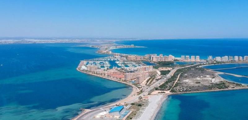 June 14 Free guided tour in Spanish explaining the origins and history of La Manga and the Mar Menor