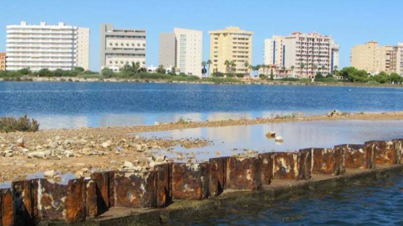 After 50 years, work finally begins to dismantle Puerto Mayor in La Manga
