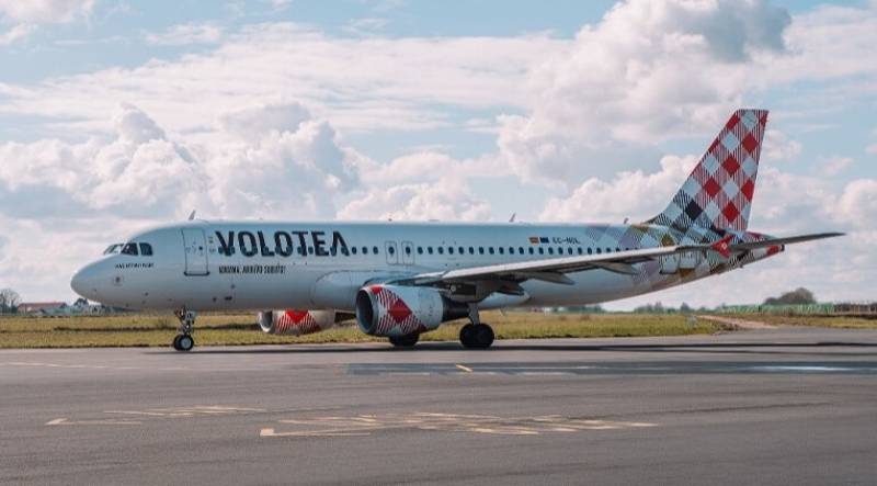 Low-cost flights go on sale between Corvera airport and the capital of Algeria
